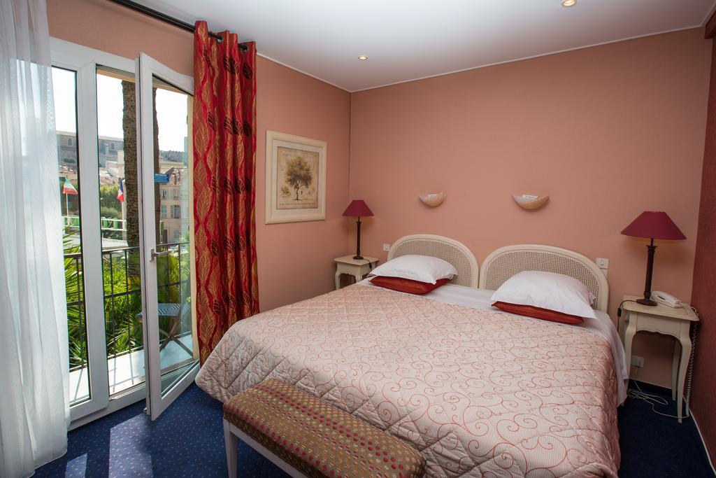 Hotel L'Olivier - Piscine & Parking Cannes Exterior foto