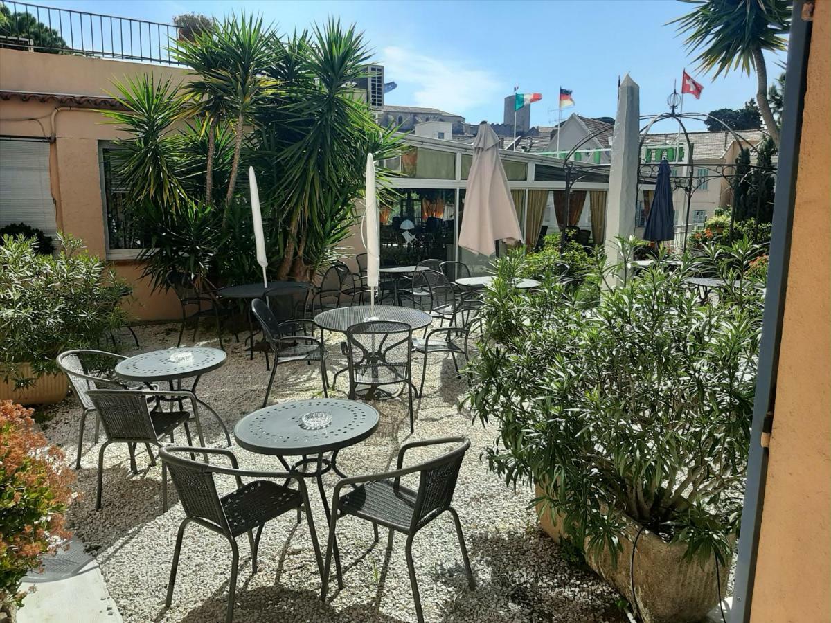 Hotel L'Olivier - Piscine & Parking Cannes Exterior foto