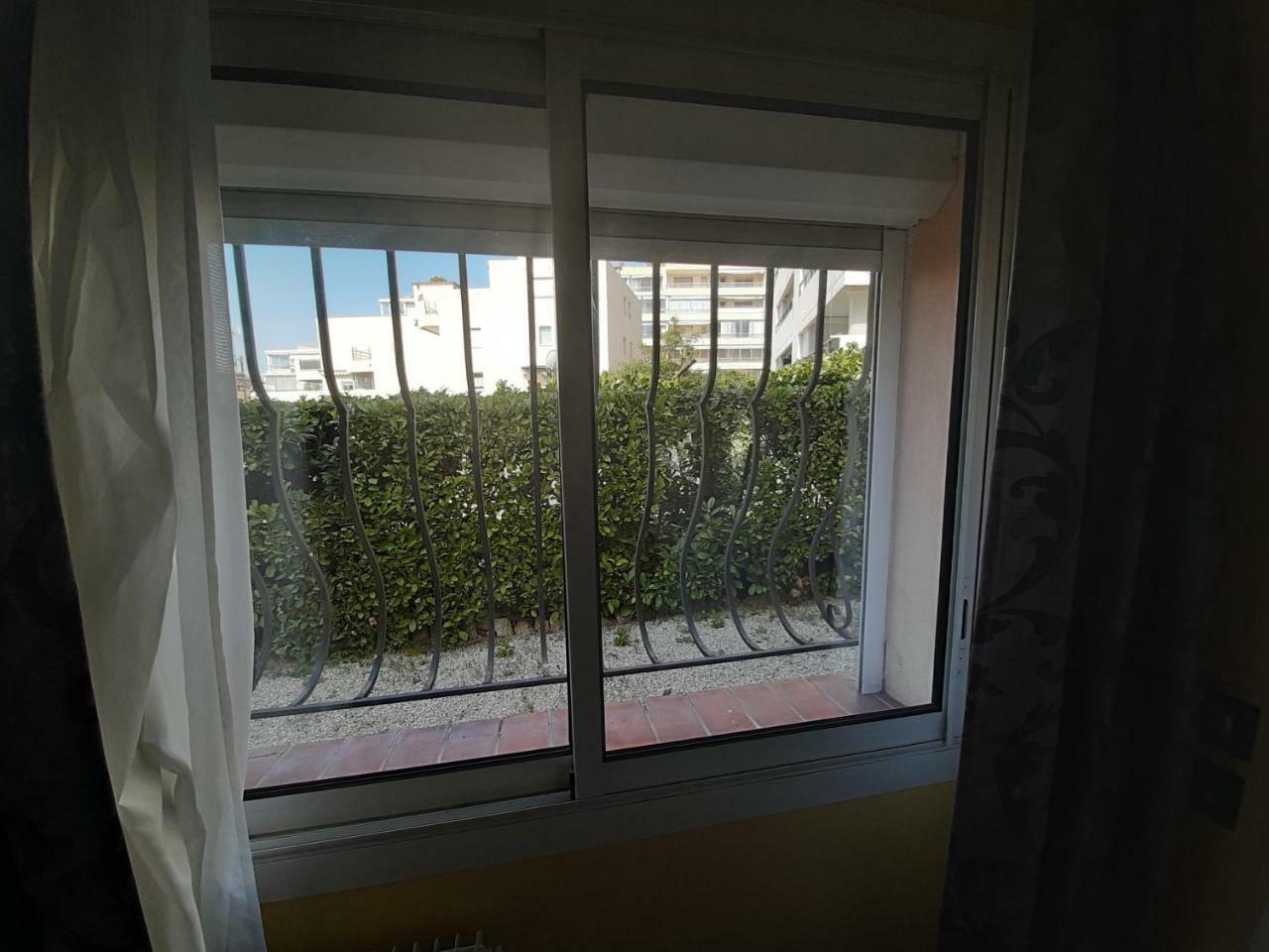 Hotel L'Olivier - Piscine & Parking Cannes Exterior foto