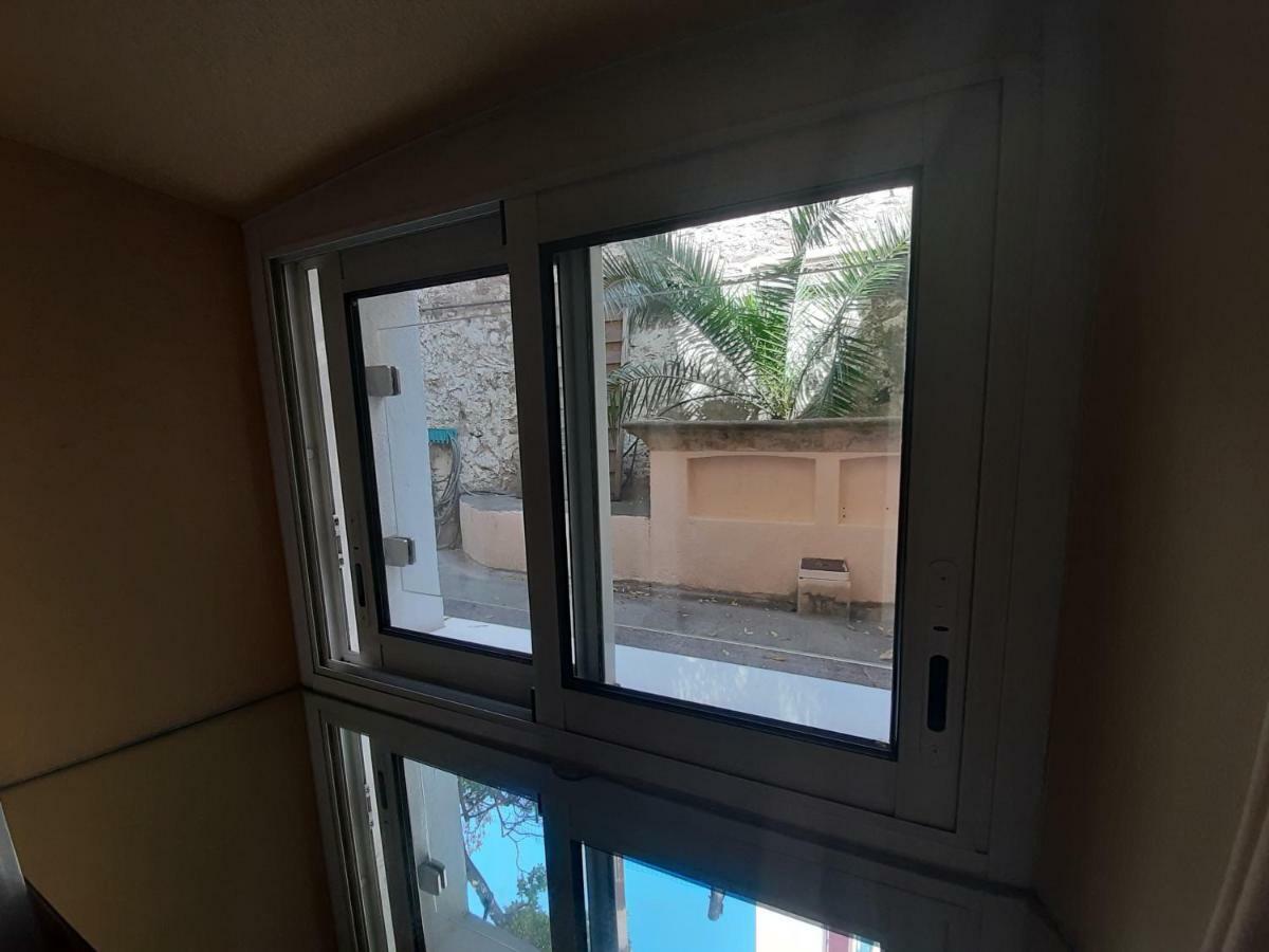 Hotel L'Olivier - Piscine & Parking Cannes Exterior foto