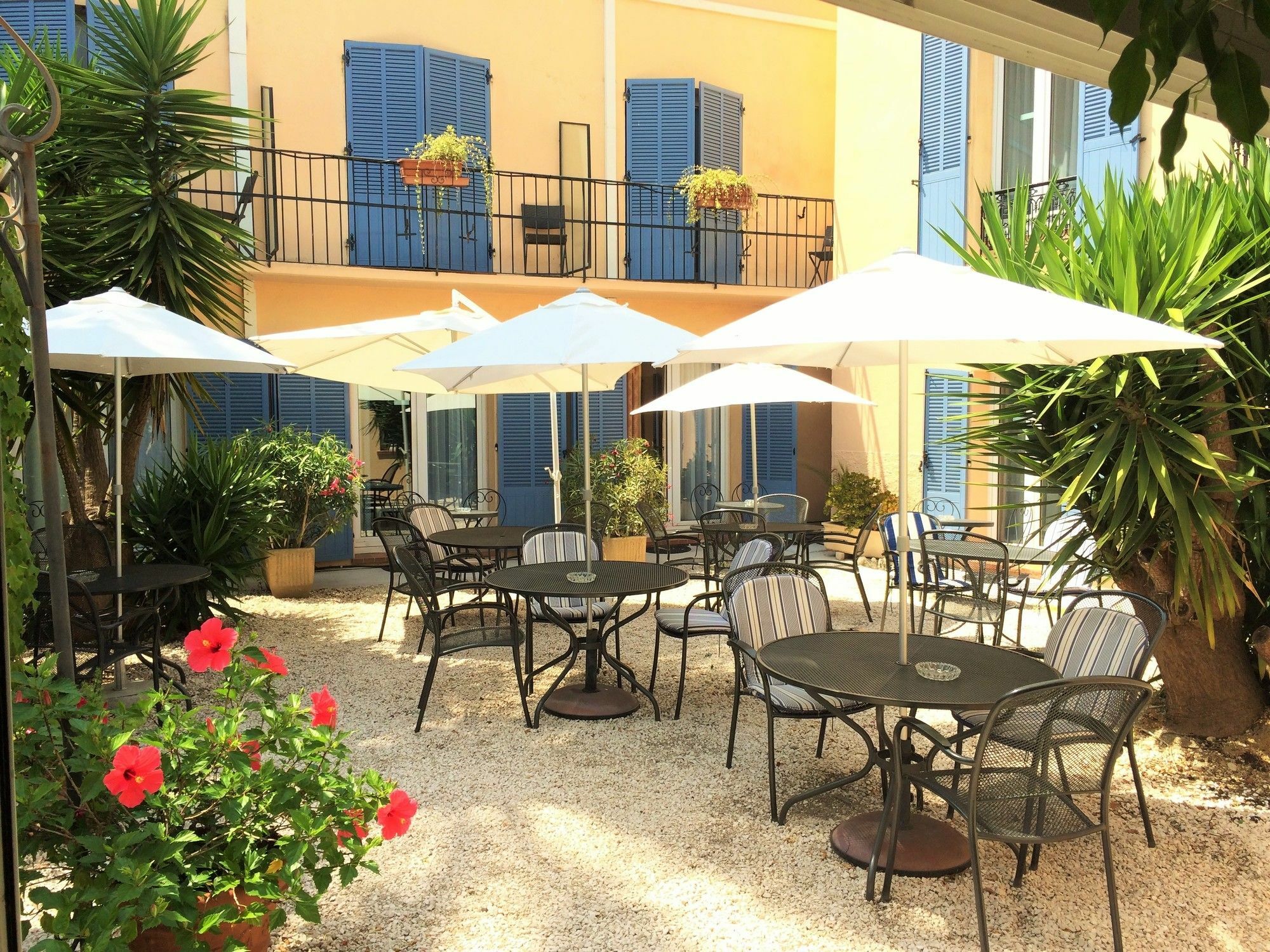 Hotel L'Olivier - Piscine & Parking Cannes Exterior foto