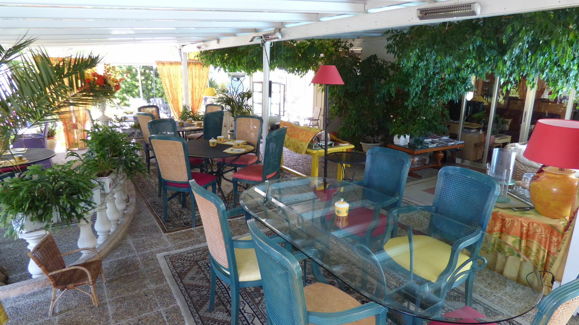 Hotel L'Olivier - Piscine & Parking Cannes Exterior foto