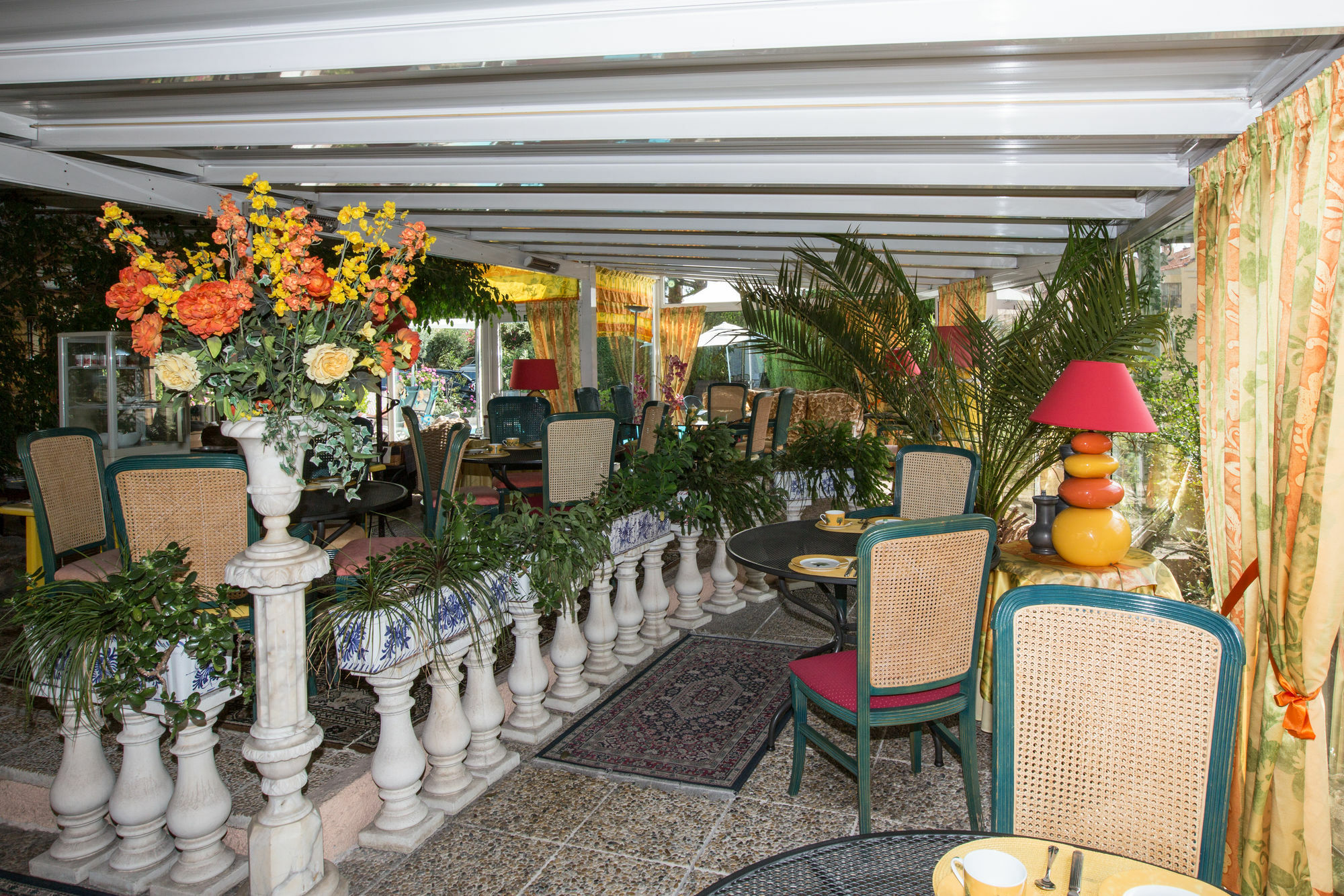 Hotel L'Olivier - Piscine & Parking Cannes Exterior foto